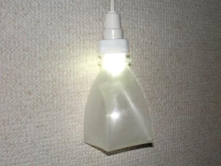 Светильник из пластиковых бутылок